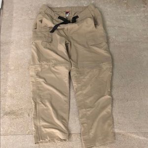 The North Face - Camping ⛺️ pants/shorts!!